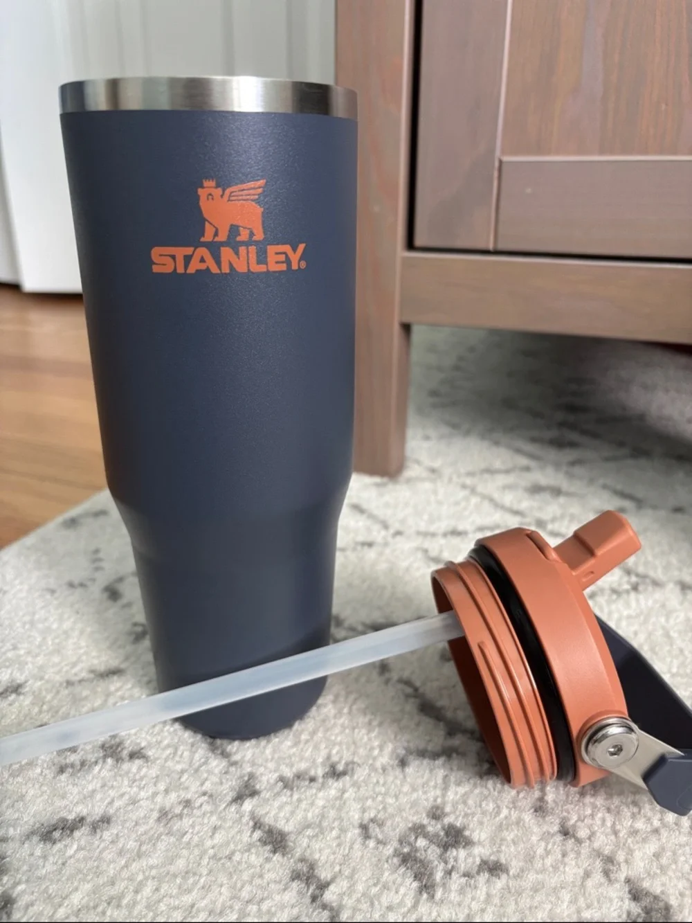 Stanley Ice Flow Flip Straw Navy Blue Tumbler with Orange Lid and Logo 30oz - Picture 3 of 3